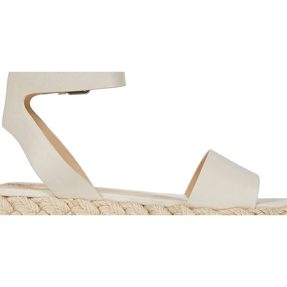 Vince Camuto Defina Fluff -WhiteSize 8M - Picture 2 of 3